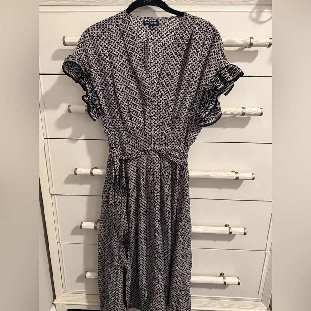 Max Edition Black and Cream Printed Tie-Waist Midi Dress